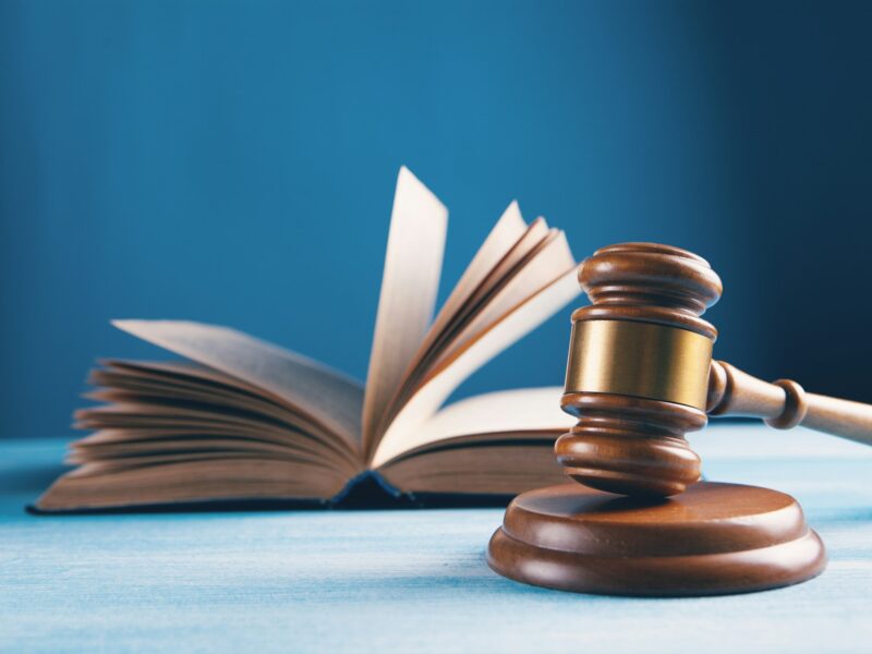 Юридические услуги